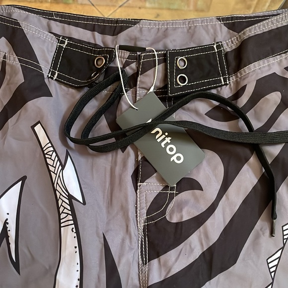 unitop Men's Swim Trunks Beachwear Quick Dry Hawaiian Printed size 34 NWT - Picture 3 of 8